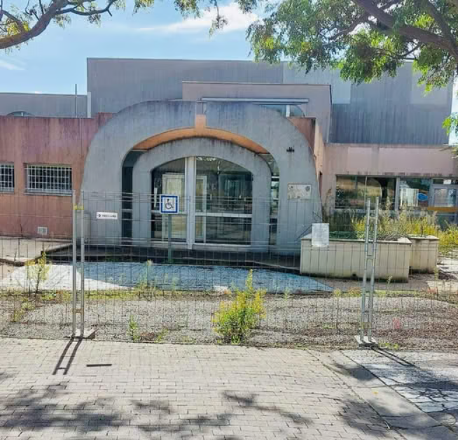 Aqualuna, la piscine de Lunel en attente de destruction